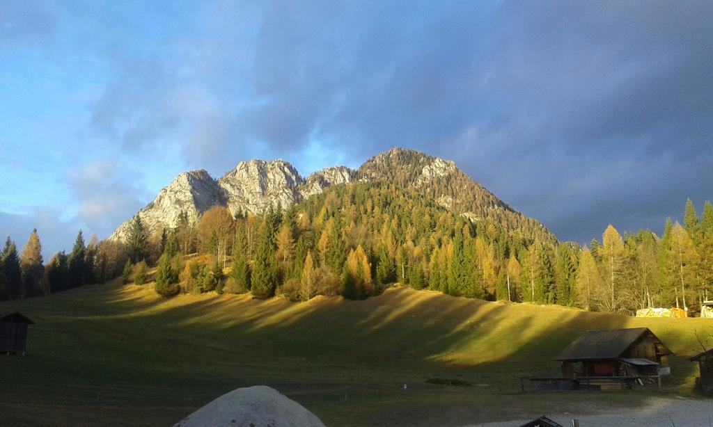 Rifugio Caltena Fiera Di Primiero Exterior photo